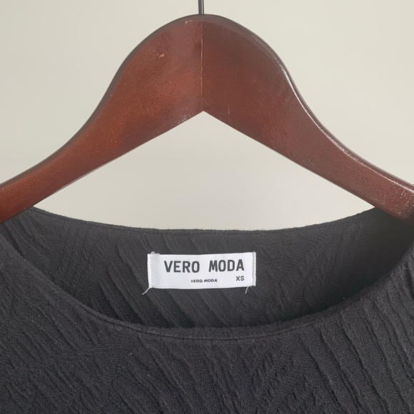 Vero Moda Dress - Picture 2 of 6